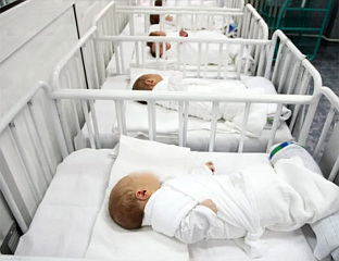 РОЂЕНО 10 БЕБА