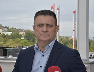 ЂАЈИЋ: СТАНИВУКОВИЋ ПОТРОШИО 65 МИЛИОНА КМ НА БЕСМИСЛЕНЕ ПРОЈЕКТЕ