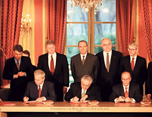 СУТРА ТРИ ДЕЦЕНИЈЕ ОД ЗАКЉУЧИВАЊА ДЕЈТОНСКОГ СПОРАЗУМА