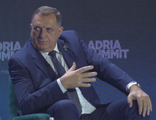 ДОДИК: ПУТУЈЕМ У АМЕРИКУ ЧИМ БУДЕМ У ПРИЛИЦИ