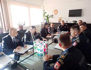 БУДИМИР И КОСТРЕШЕВИЋ РАЗГОВАРАЈУ СА ВАСИЉЕВИЋЕМ