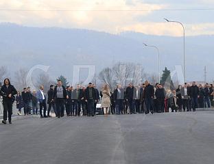 ВЛАДА ПРЕУЗИМА ИЗГРАДЊУ ПРИСТУПНИХ ПУТЕВА ПРЕМА МОСТУ У ЧЕСМИ