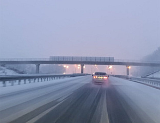 ОТЕЖАН САОБРАЋАЈ НА АУТО-ПУТУ "9. ЈАНУАР" БАЊАЛУКА-ДОБОЈ