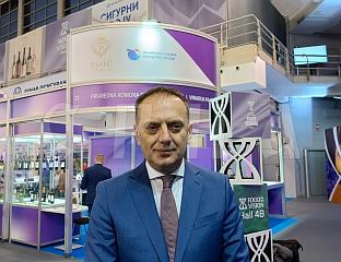 РАЧИЋ: СРБИЈА НАЈВЕЋЕ ТРЖИШТЕ ЗА ВИНАРИЈЕ И ДЕСТИЛЕРИЈЕ ИЗ СРПСКЕ