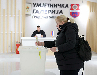 ЗАТВОРЕНА БИРАЧКА МЈЕСТА, ЧЕКАЈУ СЕ ПОДАЦИ О ИЗЛАЗНОСТИ