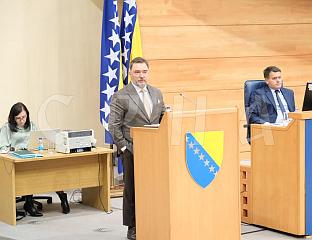 КОШАРАЦ: УСВАЈАЊЕ ЗАКОНА ПРЕДУСЛОВ ЗА ИЗУЗИМАЊЕ ИЗ ЦБАМ-а