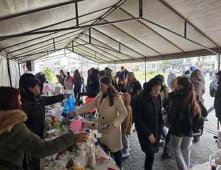 ХУМАНИТАРНИ БАЗАР ЗА ПОМОЋ У ЛИЈЕЧЕЊУ СВЕШТЕНИКА БОГДАНА СТЈЕПАНОВИЋА