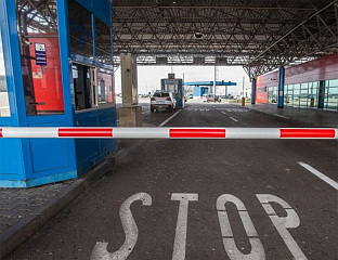 ОБУСТАВЉЕН САОБРАЋАЈ НА СВИМ ГРАНИЧНИМ ПРЕЛАЗИМА, РАДИ СЕ НА ОТКЛАЊАЊУ КВАРА