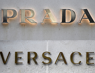 "ПРАДА" КУПУЈЕ "ВЕРСАЋЕ" ЗА 1,3 МИЛИЈАРДЕ ДОЛАРА