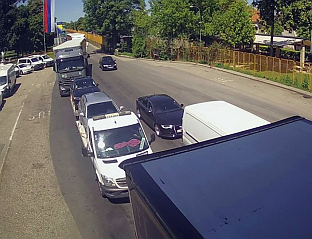 ПОЈАЧАН УЛАЗ ПУТНИЧКИХ ВОЗИЛА НА ПРЕЛАЗИМА ГРАДИШКА И ГРАДИНА