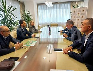 ШЕРАНИЋ: ЗА ДУГОВАЊА TРИ ЗДРАВСTВЕНЕ УСTАНОВЕ ОБЕЗБИЈЕЂЕНО 14 МИЛИОНА КМ