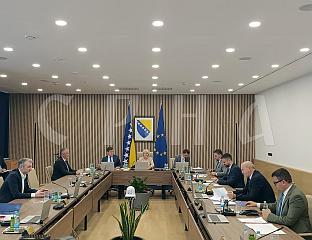 СА ДНЕВНОГ РЕДА СКИНУТ ПРИЈЕДЛОГ ОДЛУКЕ О УСПОСТАВЉАЊУ КАНЦЕЛАРИЈЕ ГЛАВНОГ ПРЕГОВАРАЧА И ДВА НАЦРТА ЗАКОНА