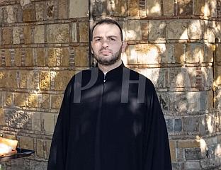 МОЈЕВИЋ: ЗДРАВА ХРИШЋАНСКА ПОРОДИЦА, ИАКО ЈЕ НА УДАРУ, ОПСТАЈЕ