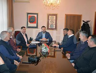 ПРИЈЕМ ЗА УЧЕСНИКЕ ПРВЕ ФУДБАЛСКЕ УТАКМИЦЕ НАКОН ПОТПИСИВАЊА ДЕЈТОНА