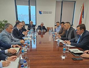 У ТОКУ САСТАНАК МИНИЋА СА РУКОВОДСТВОМ ПРИВРЕДНЕ КОМОРЕ СРПСКЕ