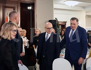 ВУЧЕВИЋ: СРБИЈА ДОНИРА МИЛИОН ЕВРА