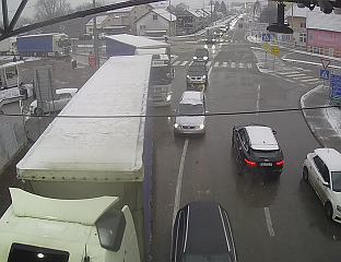 ДУГЕ КОЛОНЕ ВОЗИЛА НА ИЗЛАЗУ ИЗ БиХ