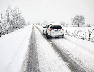 СНИЈЕГ ЧИСТИ ОКО 30 МАШИНА, НЕКА МЈЕСТА БЕЗ СТРУЈЕ