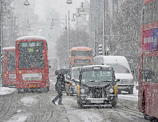 БРИТАНИЈА НА УДАРУ "МЕТЕОРОЛОШКЕ БОМБЕ"
