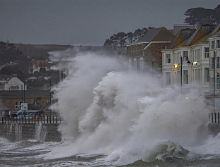 ОЛУЈА "ГОРЕТИ" ДОНИЈЕЛА ВЈЕТАР БРЗИНЕ 160 КИЛОМЕТАРА НА ЧАС