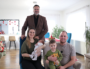 ДУКАТ ЗА ЛУКУ КНЕЖЕВИЋА, ПРВУ БЕБУ РОЂЕНУ У ОВОЈ ГОДИНИ