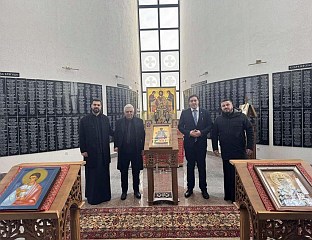 МИНИСТАР БРАТИНА ПОСЈЕТИО ХРАМ НА ВЕЉИНАМА