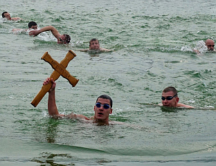 БОГОЈАВЉЕНСКА ЛИТИЈА И ПЛИВАЊЕ ЗА ЧАСНИ КРСТ