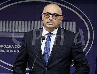 БАЊАЦ: ОПОЗИЦИЈА ЖЕЛИ ДА УГРОЗИ СРПСКУ