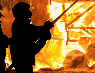 У ПОЖАРУ НА ПОРОДИЧНОЈ КУЋИ НИЈЕ БИЛО ПОВРИЈЕЂЕНИХ