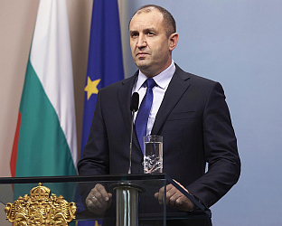 РАДЕВ ПОДНИО ОСТАВКУ УСТАВНОМ СУДУ