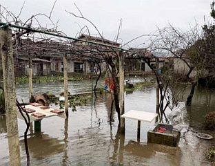 НА ПОДРУЧЈУ ЈАБЛАНИЦЕ БИЛЕ УГРОЖЕНЕ КУЋЕ, СИТУАЦИЈА ЈУТРОС СТАБИЛНА