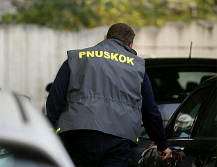 ХАПШЕЊА У ЗАГРЕБУ И ЈОШ ТРИ ЖУПАНИЈЕ, ОСУМЊИЧЕНИ ТРАНСПОРТОВАЛИ ВИШЕ ОД 300 КИЛОГРАМА ДРОГЕ