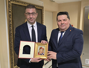 СТЕВАНДИЋ У СКОПЉУ СА МИЦКОСКИМ О РЕГИОНАЛНОЈ САРАДЊИ
