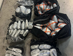 УХАПШЕН ОСУМЊИЧЕНИ ЗА КРИЈУМЧАРЕЊЕ 107 КИЛОГРАМА МАРИХУАНЕ