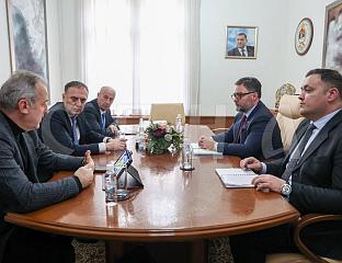 КОШАРАЦ: ТРАЖИТИ ОД БРИСЕЛА ДА СУСПЕНДУЈЕ СИСТЕМ ПУТНИХ ИНФОРМАЦИЈА