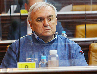 ОДМАХ ОБУСТАВИТИ БЛОКАДЕ ГРАНИЦЕ И ЗАУСТАВИТИ ШТЕТУ ЗА ПРИВРЕДУ