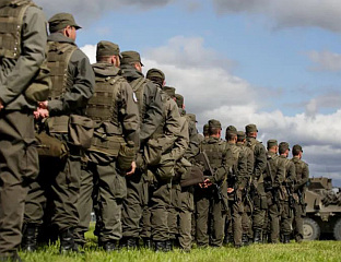 НАЈАВЉЕН РЕФЕРЕНДУМ О ПРОДУЖЕЊУ ВОЈНОГ РОКА