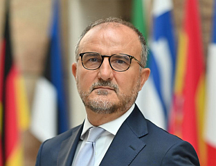 СОРЕКА: БРИСЕЛ ЋЕ РАДИТИ НА ПРОНАЛАЖЕЊУ РЈЕШЕЊА ЗА ВОЗАЧЕ ИЗ БиХ