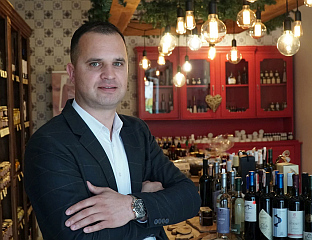 "ХЕРЦЕГОВАЧКА КУЋА" ПРЕДСТАВЉА ПРОИЗВОДЕ У БЕЧУ