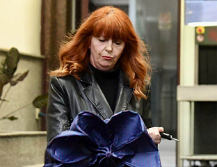 ПРЕМИЈЕР ДА СМИЈЕНИ ОДГОВОРНЕ ИЛИ ДА ПРЕУЗМЕ ОДГОВОРНОСТ ЗБОГ БЈЕКСТВА ТУЖИОЦА