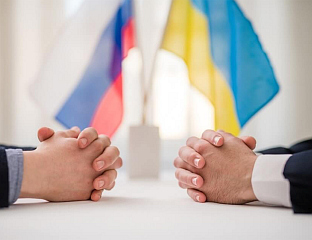 АЗАРОВ: НИКО У КИЈЕВУ НЕ МОЖЕ ДА ГАРАНТУЈЕ СПРОВОЂЕЊЕ МИРОВНОГ СПОРАЗУМА