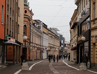 СУТРА ОБЛАЧНО И ТОПЛО