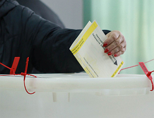 ЗАТВОРЕНА БИРАЛИШТА, ОДЗИВ 54,77 ОДСТО