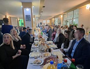 ОДРЖАН ПРИВРЕДНИ СУСРЕТ, НАЈАВЉЕНЕ НОВЕ ИНВЕСТИЦИЈЕ У НАМЈЕНСКУ ИНДУСТРИЈУ