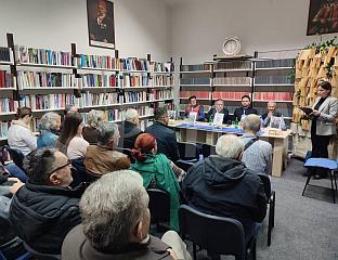 ПРОМОВИСАНЕ ДВИЈЕ КЊИГЕ О ЗМИЈАЊУ