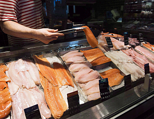 ЛАЖАН СВАКИ ПЕТИ ПРОИЗВОД ОД РИБЕ И МОРСКИХ ПЛОДОВА