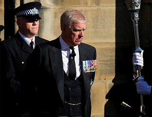 МОГУЋЕ УКЛАЊАЊЕ БИВШЕГ ПРИНЦА ИЗ ЛИНИЈЕ НАСЉЕЂИВАЊА ПРИЈЕСТОЛА