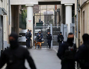 У ТОКУ ЕВАКУАЦИЈА ВИШЕ ОБЈЕКАТА У ПАРИЗУ