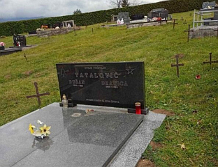 УКЛОЊЕНИ ПРАВОСЛАВНИ КРСТОВИ СА ГРОБАЉА КОД ВРБОВСКОГ