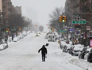 ЗИМСКА ОЛУЈА ПОГОДИЛА СЈЕВЕРОИСТОК АМЕРИКЕ